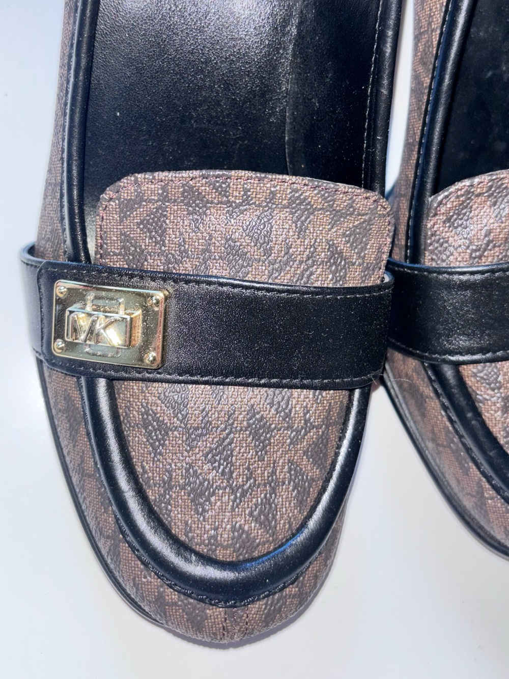 MICHAEL KORS SHOES - Picture 7 of 13